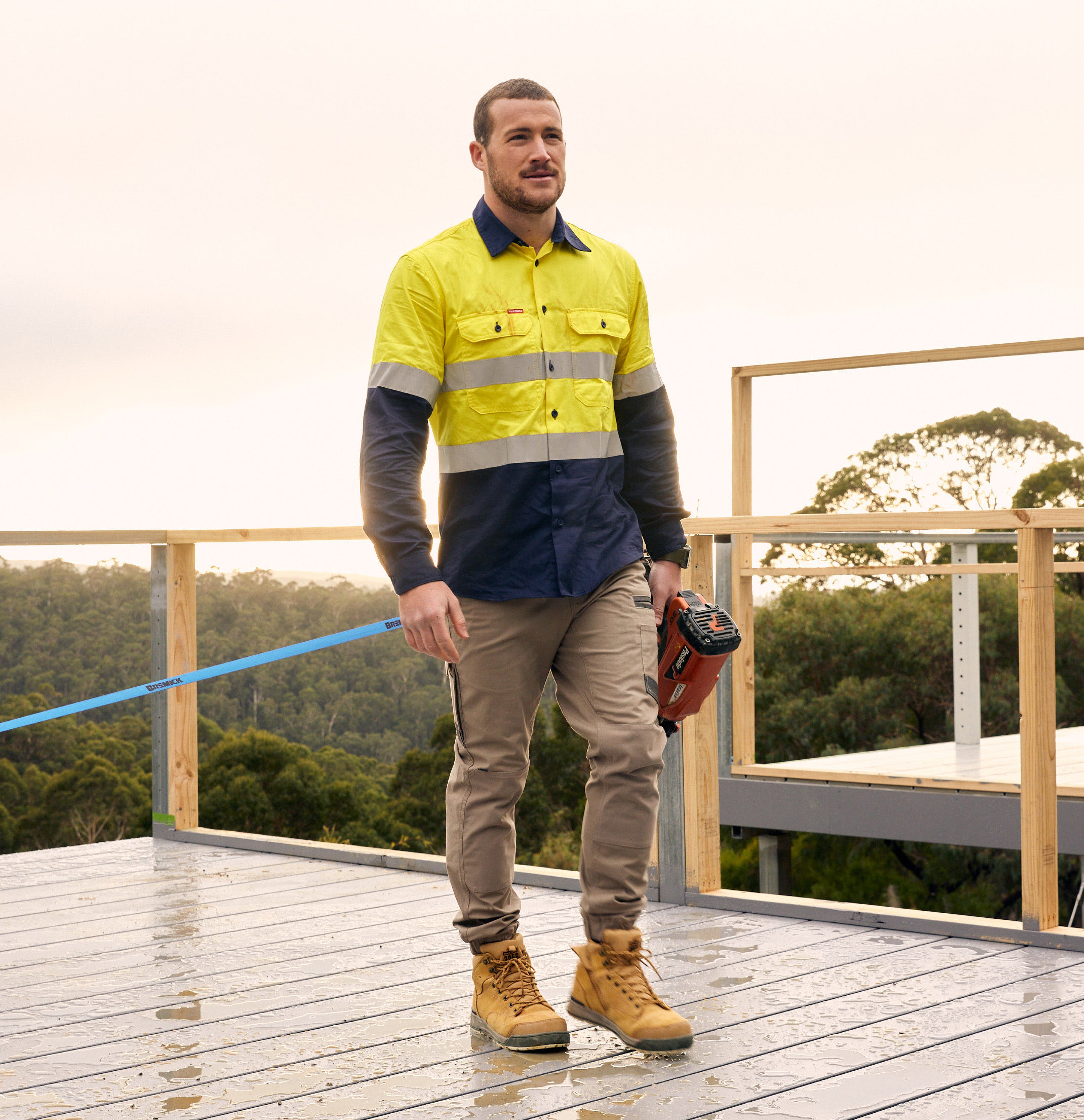 High-visibility safety workwear category link.